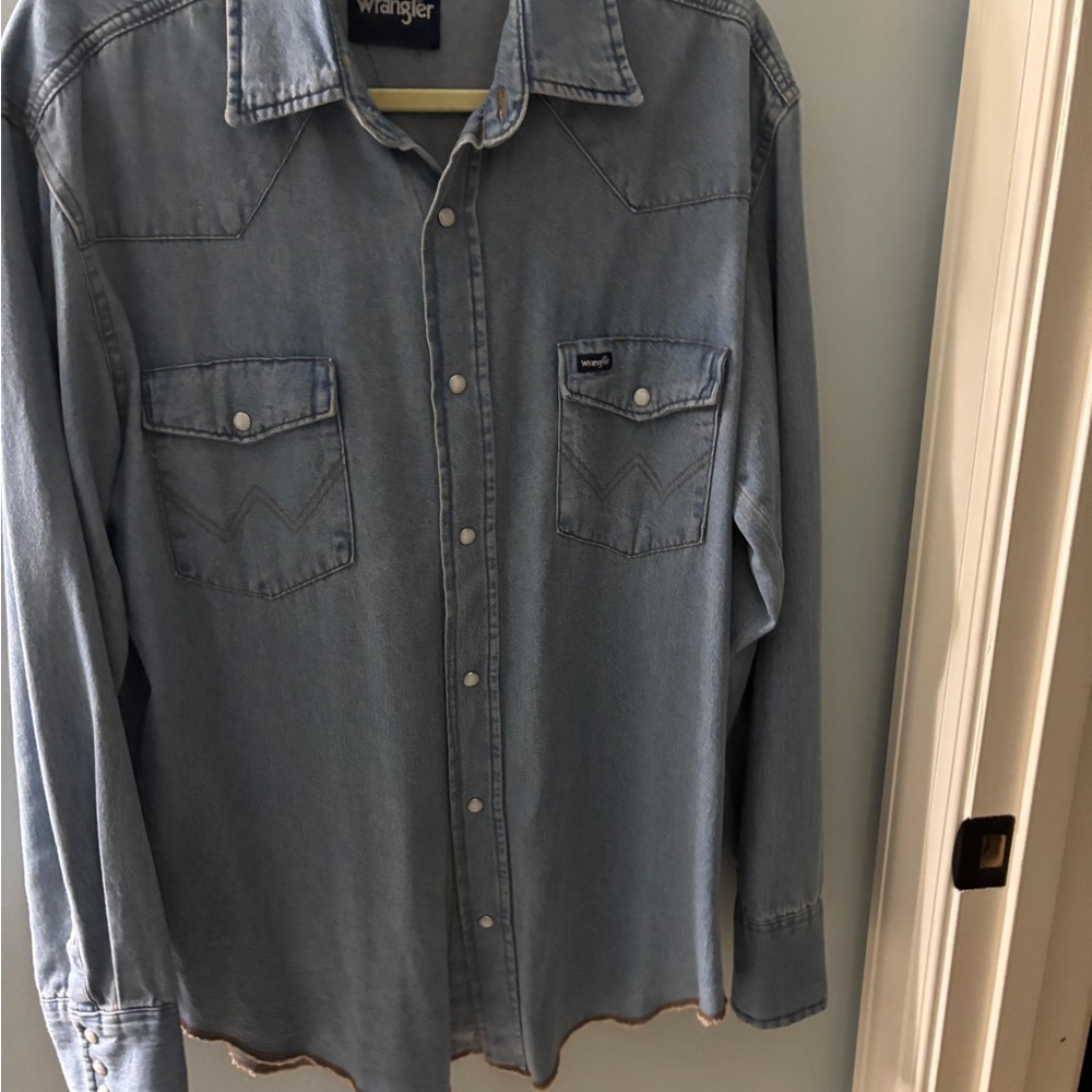 Wrangler Men's Light Blue Casual Denim Shirt